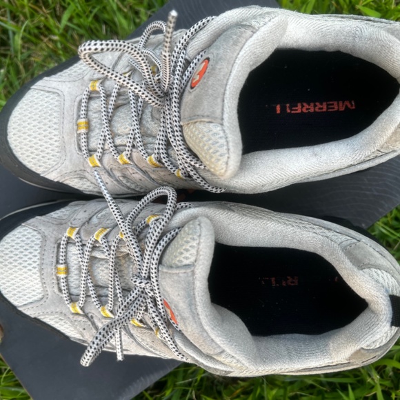 Hiking Boots - Picture 4 of 5